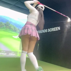 Video by lucyinthe_ published on April 24,2023 09:17:00 - BestThots