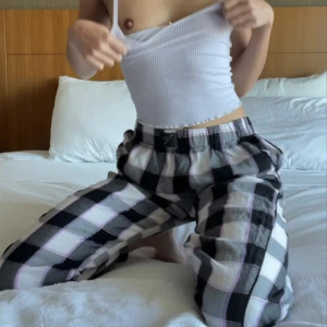 alyrosez #3541101