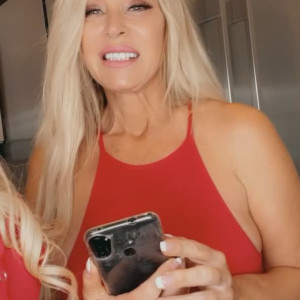 Video by momandme published on April 27,2023 02:36:00 - BestThots