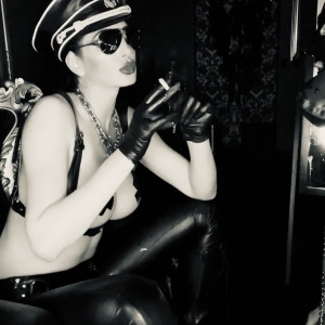 Video by ladyelectradominatrix published on May 21,2023 10:05:00 - BestThots