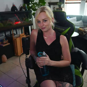 Video by hopefulsuicidegirls published on May 10,2023 04:09:00 - BestThots