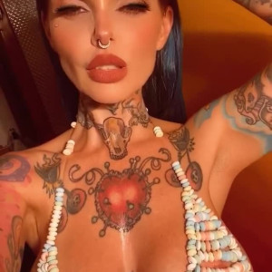 Video by riae_ published on June 12,2023 02:06:00 - BestThots