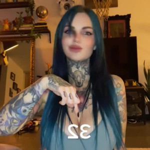 riae_ #5884636