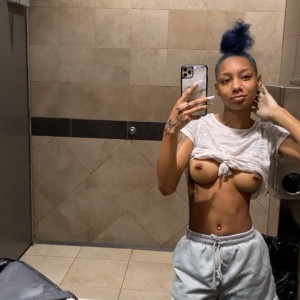 Video by trapsweetyy published on March 17,2023 03:31:00 - BestThots