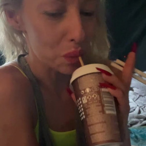 Video by smokingqueenalina published on August 16,2023 05:42:50 - BestThots