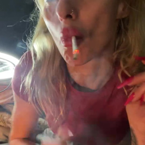 Video by smokingqueenalina published on August 16,2023 05:56:00 - BestThots