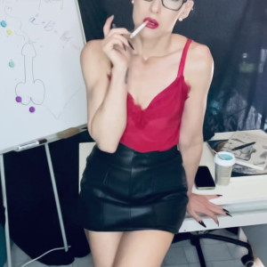 Video by smokingqueenalina published on August 16,2023 06:46:06 - BestThots