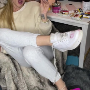 Video by smokingqueenalina published on August 16,2023 05:44:05 - BestThots