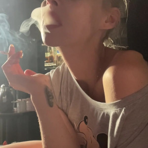 Video by smokingqueenalina published on August 16,2023 04:35:54 - BestThots