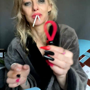 smokingqueenalina #3201859