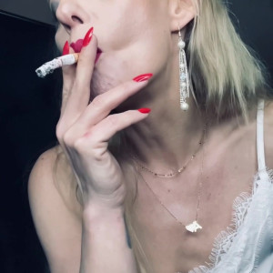 Video by smokingqueenalina published on August 16,2023 06:49:24 - BestThots
