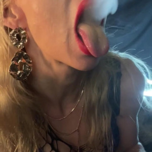 Video by smokingqueenalina published on August 16,2023 06:00:30 - BestThots