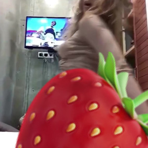 Video by little_flexi_di published on March 15,2023 05:03:00 - BestThots