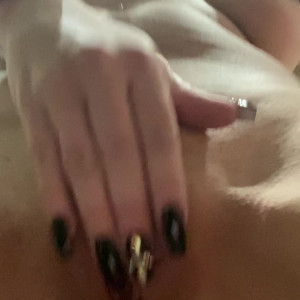 Video by mfccammodel published on April 8,2023 09:51:00 - BestThots