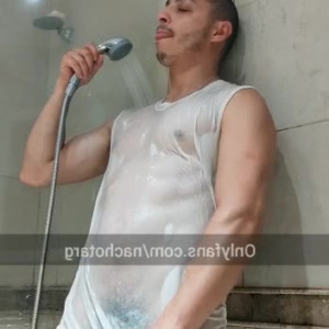 Video by kingsizedicks published on June 14,2023 20:25:00 - BestThots