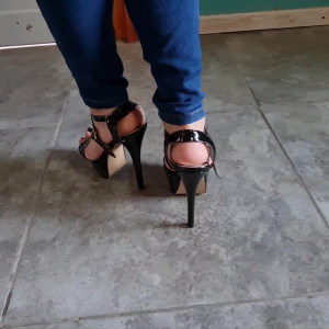 Video by piecitossuaves published on June 2,2023 08:07:00 - BestThots