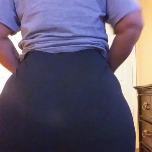 Video by strawberryvixxxen published on March 9,2023 18:51:00 - BestThots