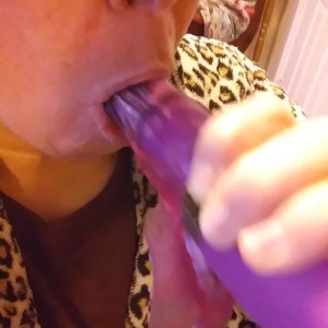 Video by strawberryvixxxen published on April 25,2023 12:31:00 - BestThots
