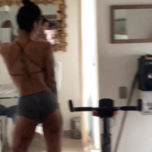Video by vicosexx published on July 6,2023 21:21:00 - BestThots