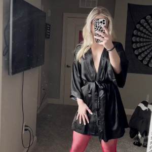 cheerleaderkait #8953266