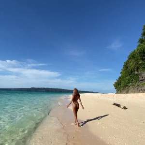 Video by carla-piece-of-art published on August 16,2023 08:08:49 - BestThots