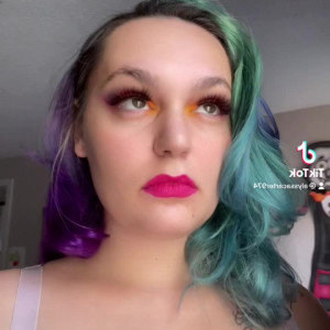 Video by alyssacarterfreex published on March 3,2023 14:13:00 - BestThots