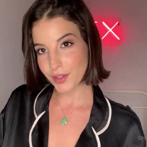 Video by lasirena69 published on August 24,2023 03:18:11 - BestThots