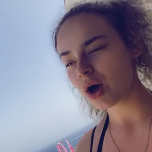 Video by tiffanybabe02 published on August 24,2023 03:33:40 - BestThots