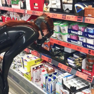 latex_fox #3733037