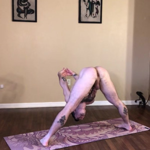 Video by yogafvcker16 published on March 31,2023 19:46:00 - BestThots