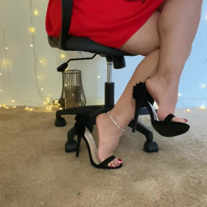 Video by sexyfeet47 published on June 20,2023 00:53:00 - BestThots