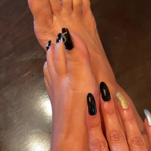 Video by sexyfeet47 published on March 21,2023 21:33:00 - BestThots