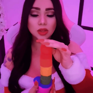 annielumi #4061330