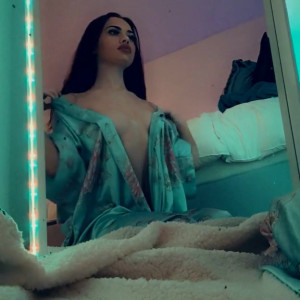 Video by sabinarouge published on March 17,2023 12:39:00 - BestThots