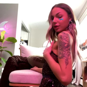 Video by sommerxbrooke published on May 7,2023 13:06:00 - BestThots