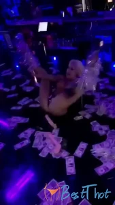 Video by nikkidelano published on January 20,2025 08:02:46 - BestThots