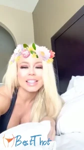 nikkidelano #9735276