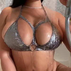 Video by destinyskye published on July 4,2023 02:37:00 - BestThots