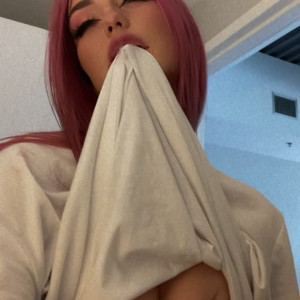 Video by therealoliviamae published on May 12,2023 14:15:00 - BestThots