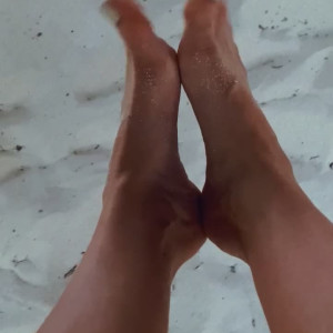 Video by rileyreidx3 published on March 29,2023 18:06:00 - BestThots
