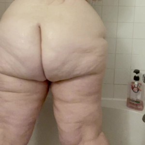 Video by bbwtarah published on May 7,2023 22:18:00 - BestThots