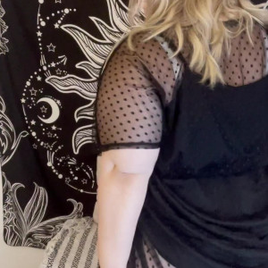 Video by bbwtarah published on April 15,2023 08:01:00 - BestThots