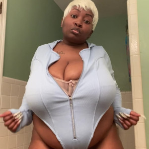 Video by famousstarkmarie published on May 11,2023 20:29:00 - BestThots