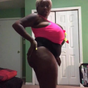 Video by famousstarkmarie published on April 28,2023 21:34:00 - BestThots