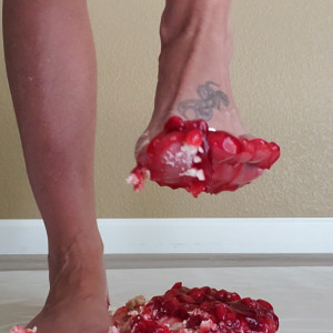 Video by sexyfeetgirl2020 published on April 18,2023 10:31:00 - BestThots