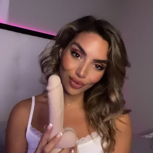 Video by bootyqueenbae published on May 19,2023 12:28:00 - BestThots