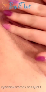 nakedladyy #9714843