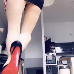 Video by jasminelilyrose_stocking published on March 30,2023 21:56:00 - BestThots