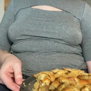 bigbellybenni #5420339