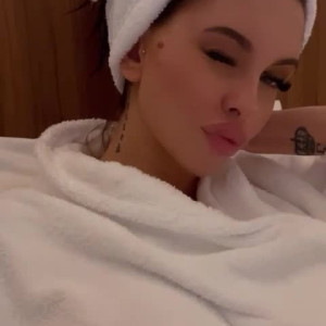 mandyreynolds #4714513